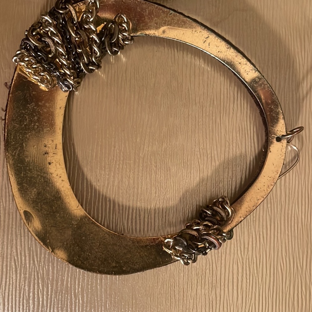 Triangular Hoop Earrings - Picture 7 of 10